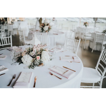 Määrdumiskindel ümmargune laudlina valge D250