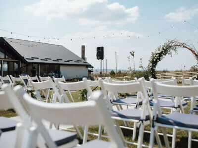 Millised mööblidisainid loovad üritustel hubase õhkkonna?